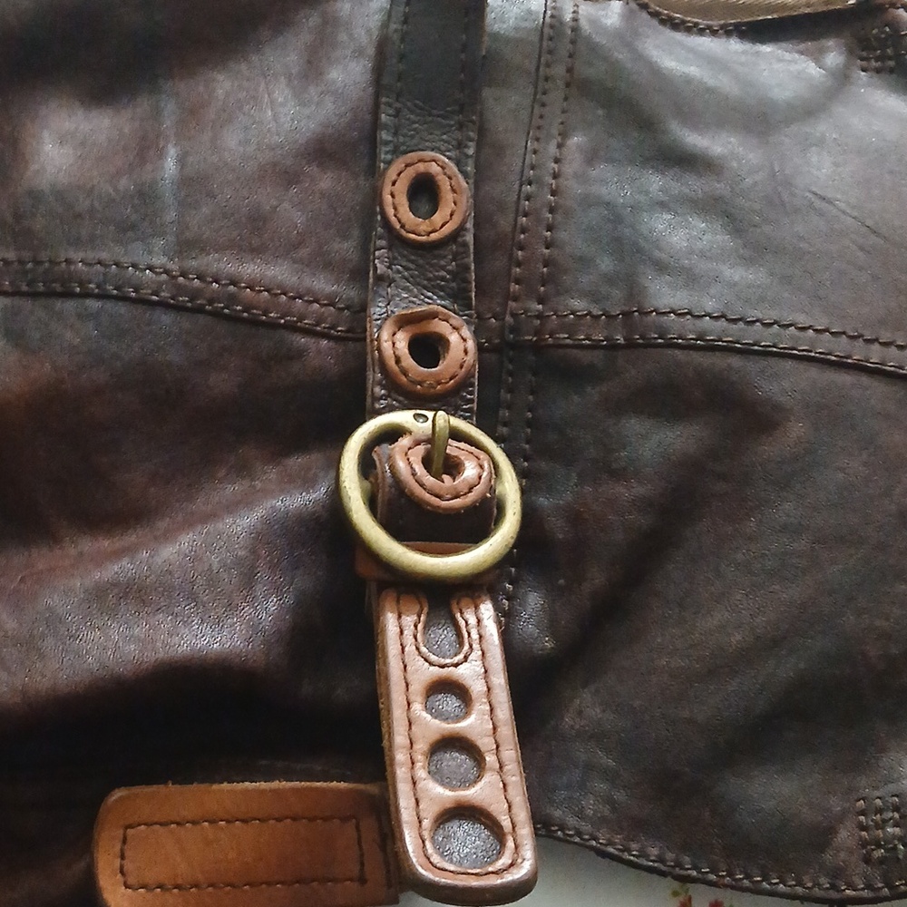 Lucky Brand "Stash" Bag Pre-owned Distressed Chunky Leather - Picture 9 of 16